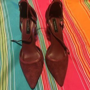 Suede burgundy maroon heels 9.5